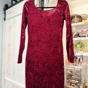 love...ady Velvet Long Sleeve Dress in Deep Red